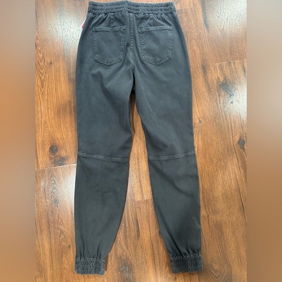 Spanx Stretch Twill Cargo Jogger Pants Washed Black Women's Size M NWT - Picture 8 of 10